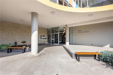 This stylish 1-bedroom, 1-bathroom condo in The Royal Palms is - photo 25