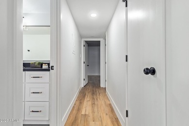 URBAN LIVING FULLY REMODELED. Ready for quick move-in! This - photo 26