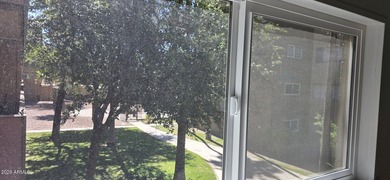 URBAN LIVING FULLY REMODELED. Ready for quick move-in! This - photo 27