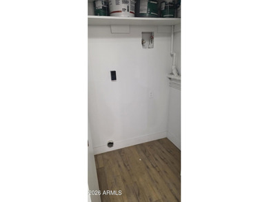 URBAN LIVING FULLY REMODELED. Ready for quick move-in! This - photo 34