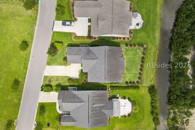 Welcome to 395 Castaway! Immaculate one-level living meets the - photo 37