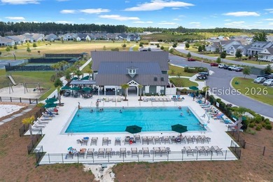 Welcome to 395 Castaway! Immaculate one-level living meets the - photo 46