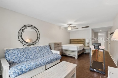 An ideal opportunity for a weekend getaway offering exceptional - photo 18