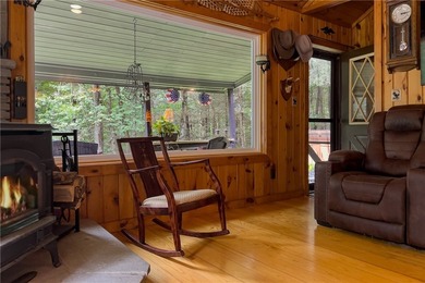 Escape to your own private woodland sanctuary set on 5 acres in - photo 9