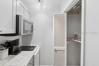 An ideal opportunity for a weekend getaway offering exceptional - photo 22