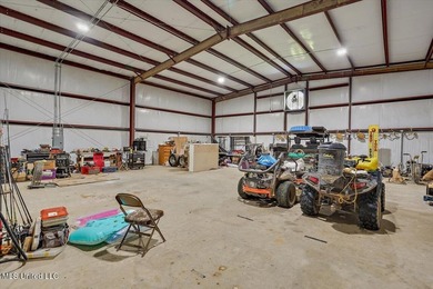 The owners will sell 10 to 23 acre lakefront homesite tracts, if - photo 23