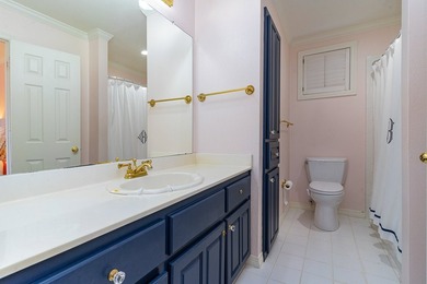 This custom 5 bedroom, 4 full and 2 half bath well maintained - photo 24