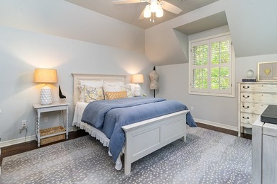 This custom 5 bedroom, 4 full and 2 half bath well maintained - photo 29