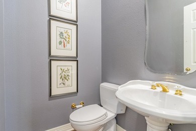 This custom 5 bedroom, 4 full and 2 half bath well maintained - photo 31