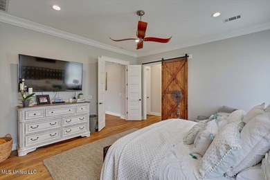 The owners will sell 10 to 23 acre lakefront homesite tracts, if - photo 49