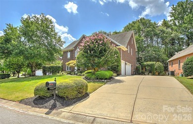 Welcome home to this pristine, one-owner full brick residence - photo 3