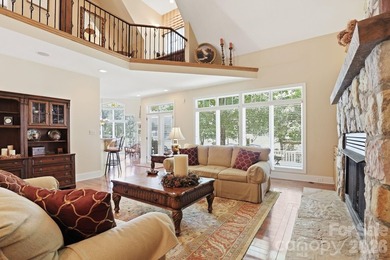 Extraordinary lakefront properties begin with extraordinary - photo 10