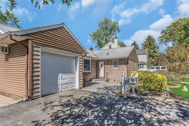 Tucked away in the desirable community of Glen Cove, this - photo 2