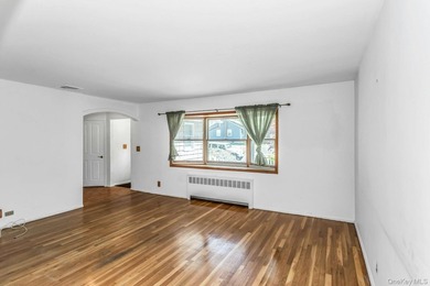 Tucked away in the desirable community of Glen Cove, this - photo 4