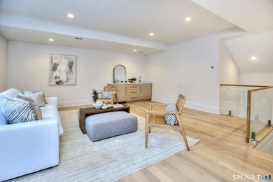 Located on a quiet cul de sac only one mile from Metro North - photo 26