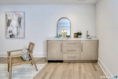 Located on a quiet cul de sac only one mile from Metro North - photo 27