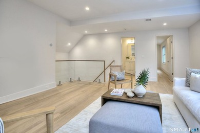 Located on a quiet cul de sac only one mile from Metro North - photo 29