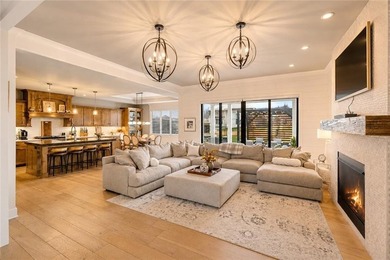 Welcome to a home where luxury defines the way you live. Now - photo 8