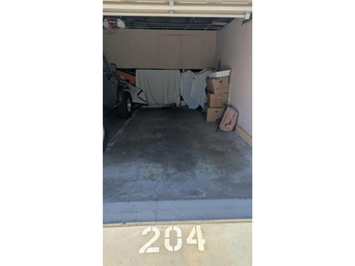 Spacious 3 bedroom ground level condo in central Ventura - photo 19