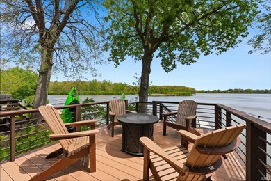 Enjoy stunning lake views from this beautifully updated Sylvan - photo 32