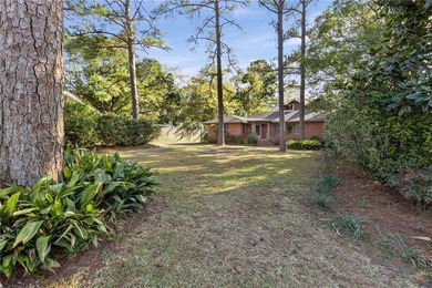 NEW PRICE!! This large waterfront four bedroom, three bath brick - photo 4