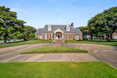 Lake Home For Sale in Ennis, Texas