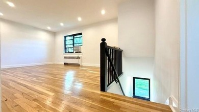 This property boasts an impressive lawn-covered courtyard view - photo 1