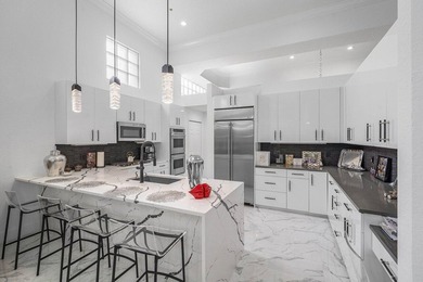Stunning remodeled 3 BD plus office, 2.5 BA residence in - photo 13