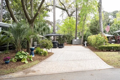 Exceptional opportunity to own a beautifully upgraded - photo 3