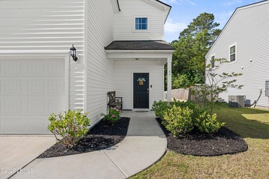 Welcome to sought-after Shadow Moss, where comfort, convenience - photo 1