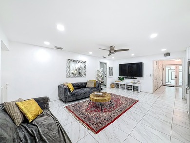 Welcome to this beautifully remodeled home on a quiet cul-de-sac - photo 17