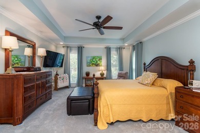 Welcome to the style and comfort of The Peninsula in this - photo 9