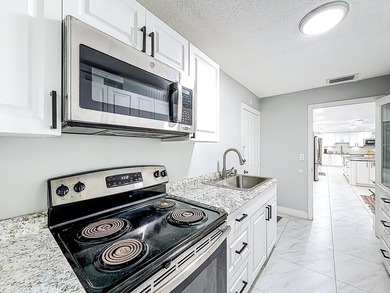 Welcome to this beautifully remodeled home on a quiet cul-de-sac - photo 20