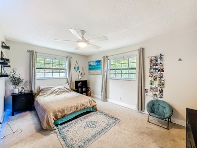 Welcome to this beautifully remodeled home on a quiet cul-de-sac - photo 28