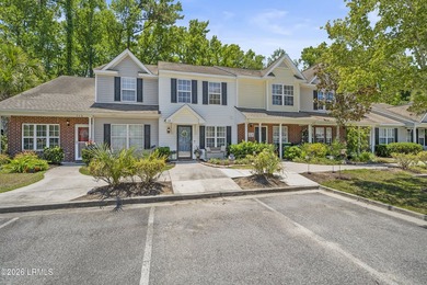 Welcome to 115 Bella Way in the centrally located Azalea Square - photo 2