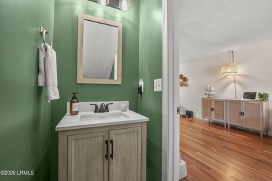 Welcome to 115 Bella Way in the centrally located Azalea Square - photo 6