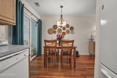 Welcome to 115 Bella Way in the centrally located Azalea Square - photo 9