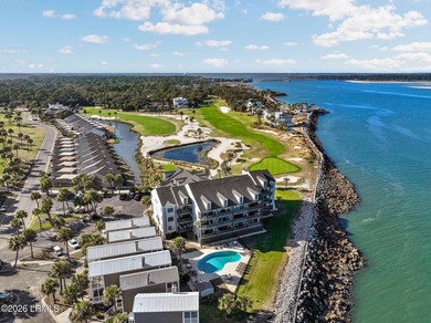 Wake up to sweeping ocean views and unforgettable sunrises from - photo 6
