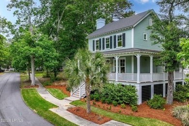 Nestled in the heart of Habersham, this exceptional home offers - photo 4