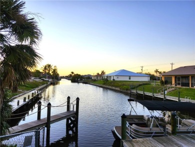 Cape Coral Lakes Area Condo For Sale in Cape Coral Florida
