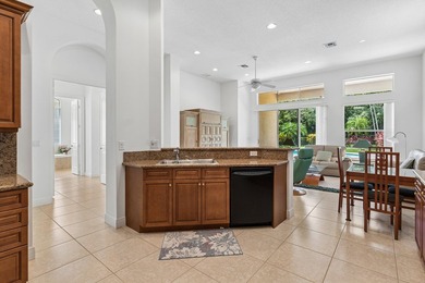This Southern Exposure 3-bedroom, 2.5-bathroom residence on an - photo 12