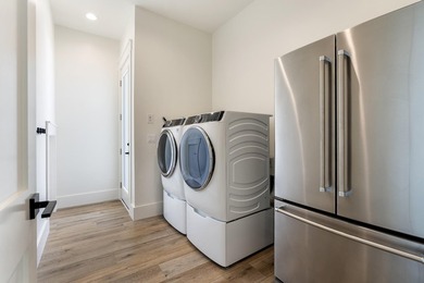 Set within the exclusive coastal enclave of Hadley's Beach, a - photo 21