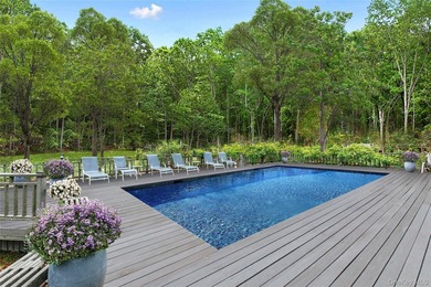 Peace and serenity greet you at this spacious 4 bedroom, 3.5 - photo 3