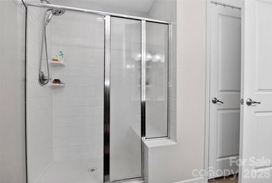 Welcome home to this beautifully designed 3-bedroom, 2.5-bath - photo 24