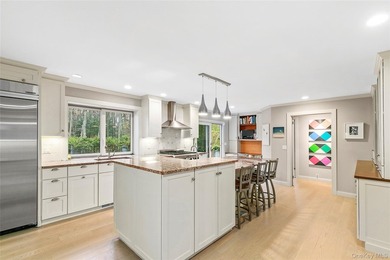 Peace and serenity greet you at this spacious 4 bedroom, 3.5 - photo 9