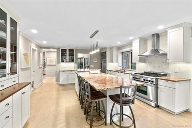 Peace and serenity greet you at this spacious 4 bedroom, 3.5 - photo 10