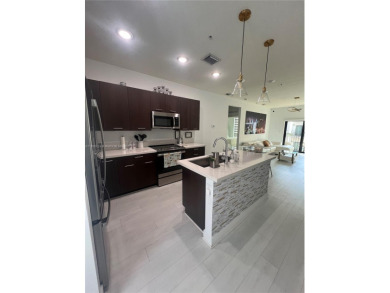 Lake Condo For Sale in Doral, Florida