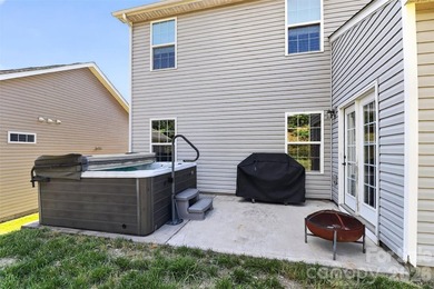 Welcome home to this beautifully designed 3-bedroom, 2.5-bath - photo 39
