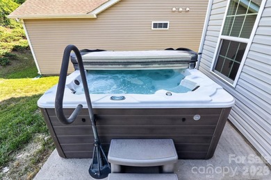 Welcome home to this beautifully designed 3-bedroom, 2.5-bath - photo 40