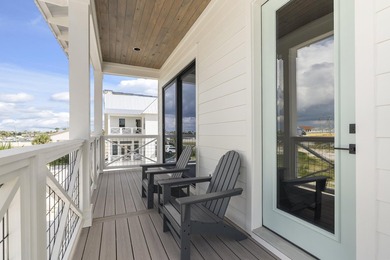 Set within the exclusive coastal enclave of Hadley's Beach, a - photo 40